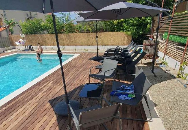 Apartament w Kaštel Lukšic - Apartament w Kaštel Lukšić z balkon, Klimatyzacja, WIFI, Pralka (5107-1) Apartament w Kaštel Lukšic - Apartament w Kaštel Lukšić z balkon, Klimatyzacja, WIFI, Pralka (5107-1)