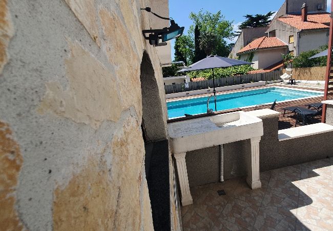 Apartament w Kaštel Lukšic - Apartament w Kaštel Lukšić z balkon, Klimatyzacja, WIFI, Pralka (5107-1) Apartament w Kaštel Lukšic - Apartament w Kaštel Lukšić z balkon, Klimatyzacja, WIFI, Pralka (5107-1)