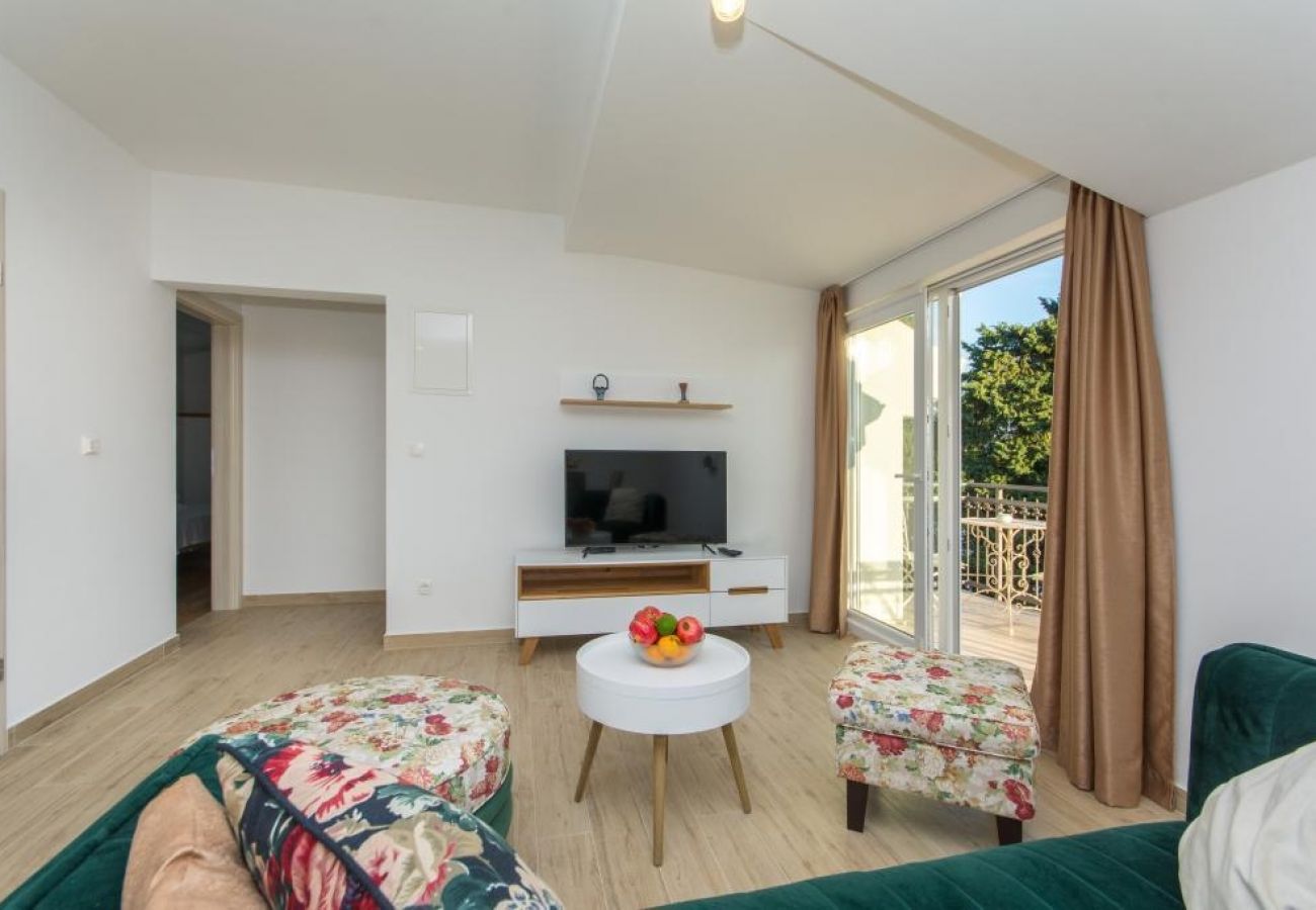 Apartament w Kaštel Novi - Apartament w Kaštel Novi z Widok na morze, balkon, Klimatyzacja, WIFI (5110-1)