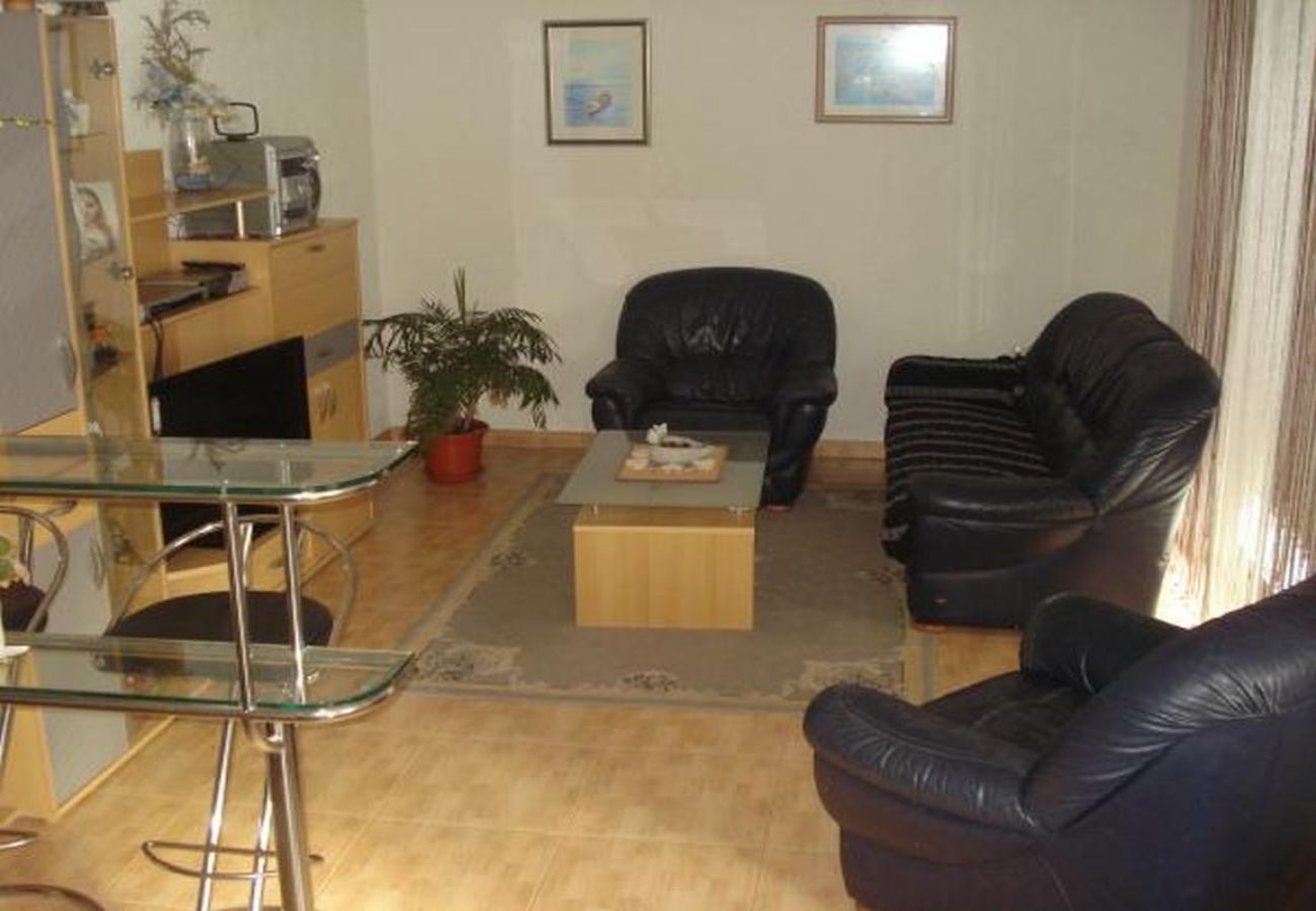 Apartament w Dugi Rat - Apartament w Dugi Rat z Widok na morze, balkon, Klimatyzacja, WIFI (5113-3)