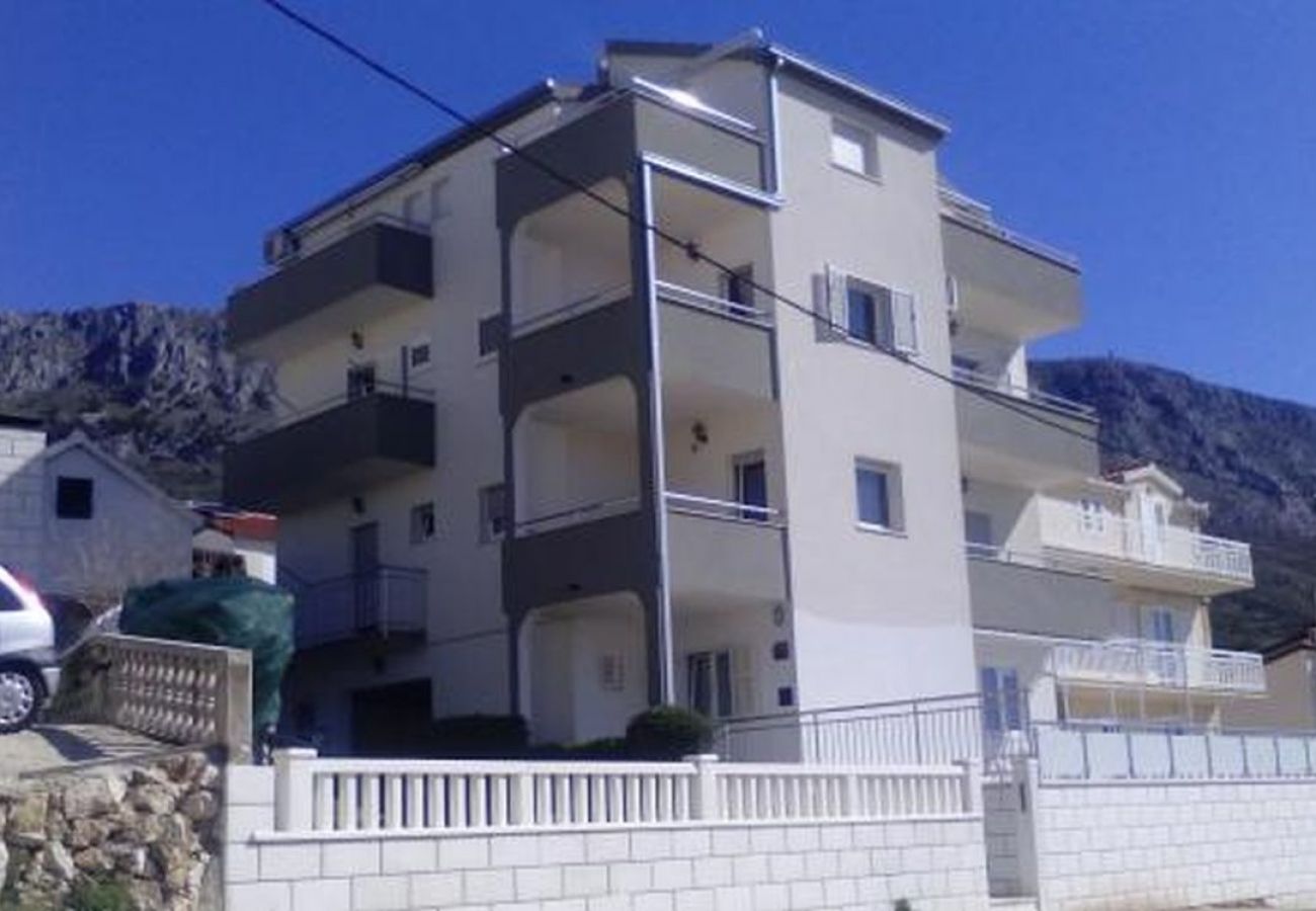 Apartament w Dugi Rat - Apartament w Dugi Rat z Widok na morze, taras, Klimatyzacja, WIFI (5113-4)