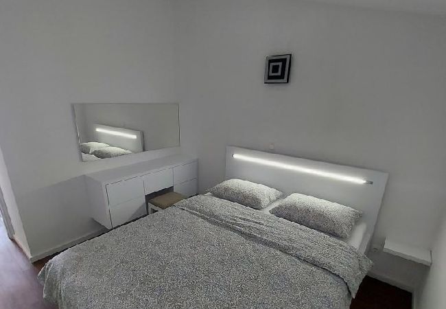 Apartament w Lokva Rogoznica - Apartament w Lokva Rogoznica z Widok na morze, taras, Klimatyzacja, WIFI (5118-1) Apartament w Lokva Rogoznica - Apartament w Lokva Rogoznica z Widok na morze, taras, Klimatyzacja, WIFI (5118-1)