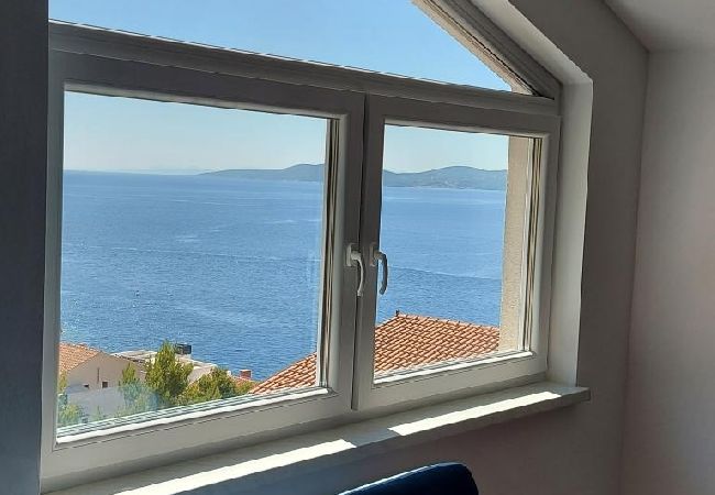 Apartament w Lokva Rogoznica - Apartament w Lokva Rogoznica z Widok na morze, taras, Klimatyzacja, WIFI (5118-2) Apartament w Lokva Rogoznica - Apartament w Lokva Rogoznica z Widok na morze, taras, Klimatyzacja, WIFI (5118-2)