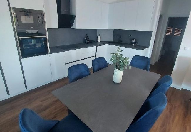 Apartament w Lokva Rogoznica - Apartament w Lokva Rogoznica z Widok na morze, taras, Klimatyzacja, WIFI (5118-2) Apartament w Lokva Rogoznica - Apartament w Lokva Rogoznica z Widok na morze, taras, Klimatyzacja, WIFI (5118-2)