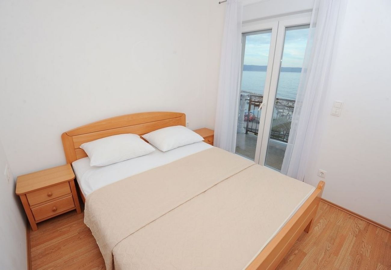 Apartament w Podstrana - Apartament w Podstrana-Sv.Martin z Widok na morze, taras, Klimatyzacja, WIFI (5117-1)