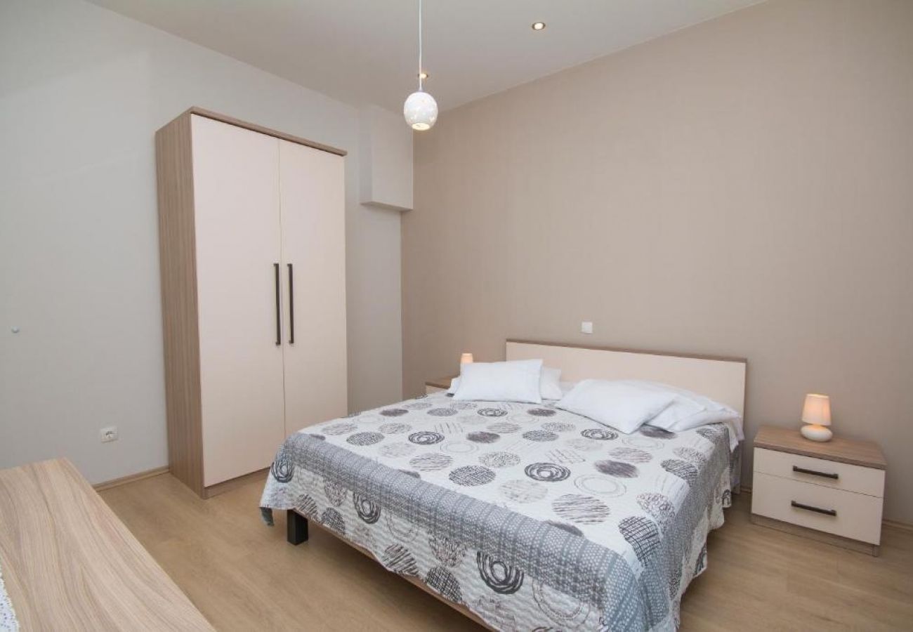 Apartament w Brela - Apartament w Brela z Widok na morze, balkon, Klimatyzacja, WIFI (5122-2)