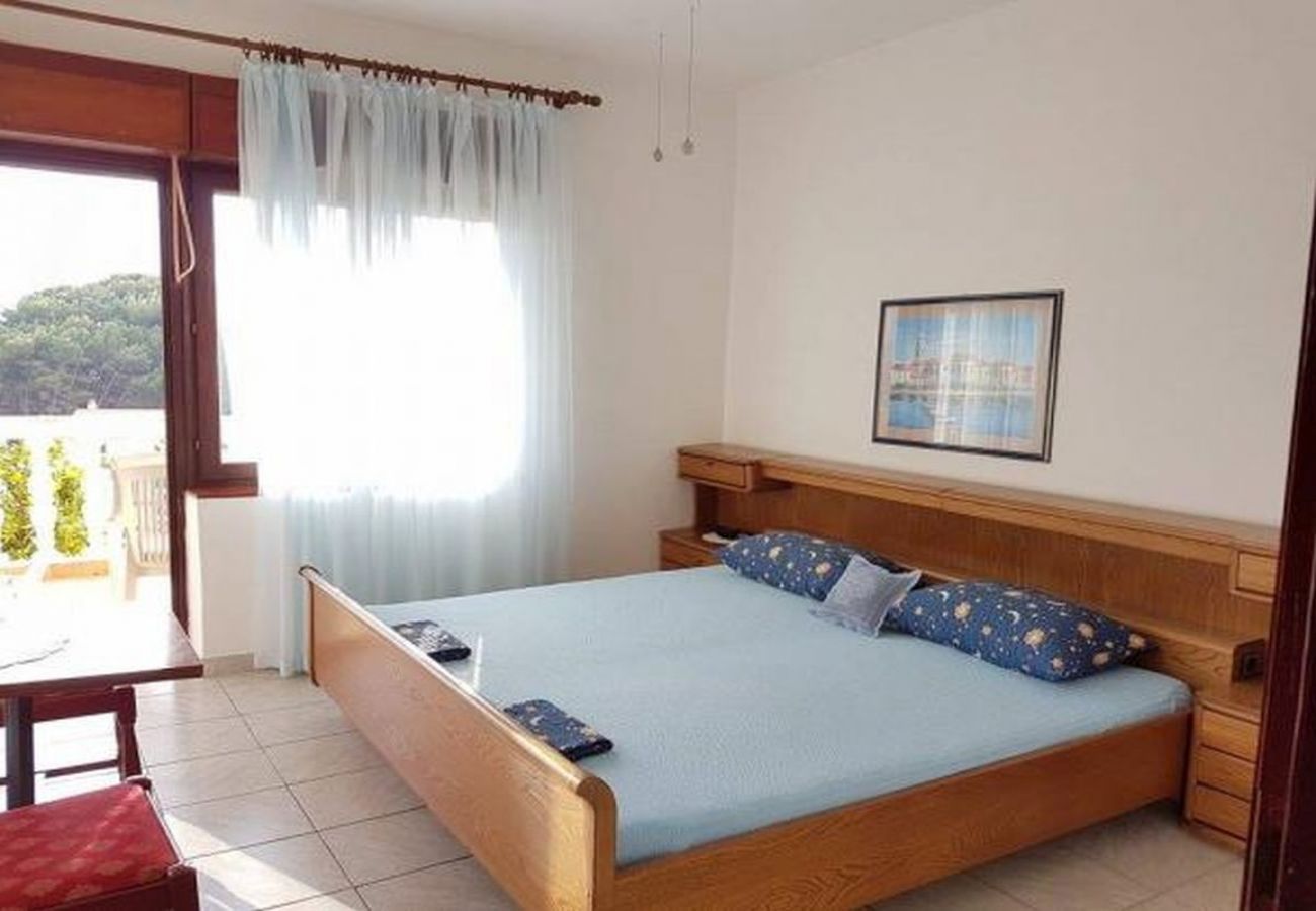 Apartament w Duce - Apartament w Duće z Widok na morze, taras, Klimatyzacja, WIFI (5128-2)