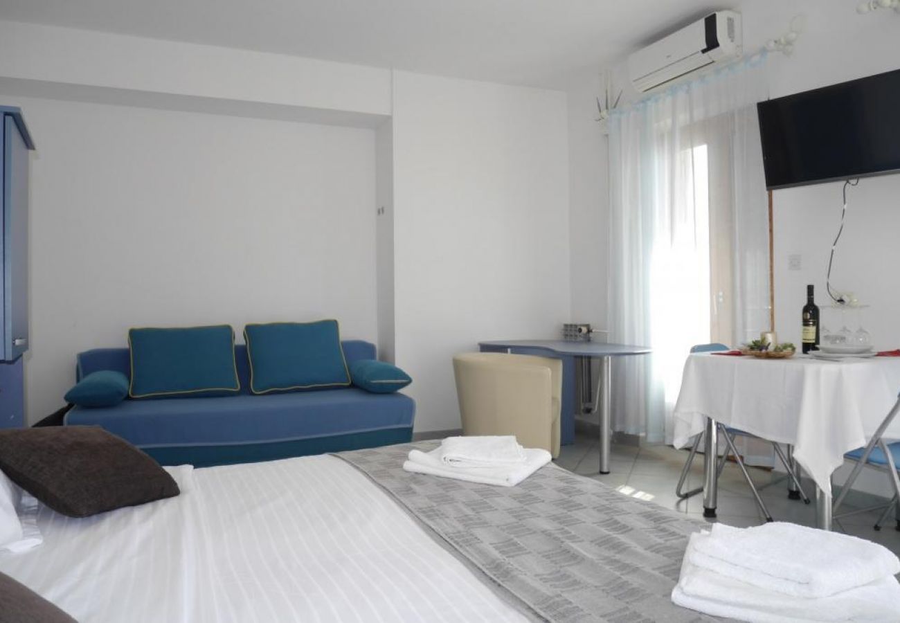 Studio w Dugi Rat - Apartament Studio w Dugi Rat z Widok na morze, balkon, Klimatyzacja, WIFI (5132-3)