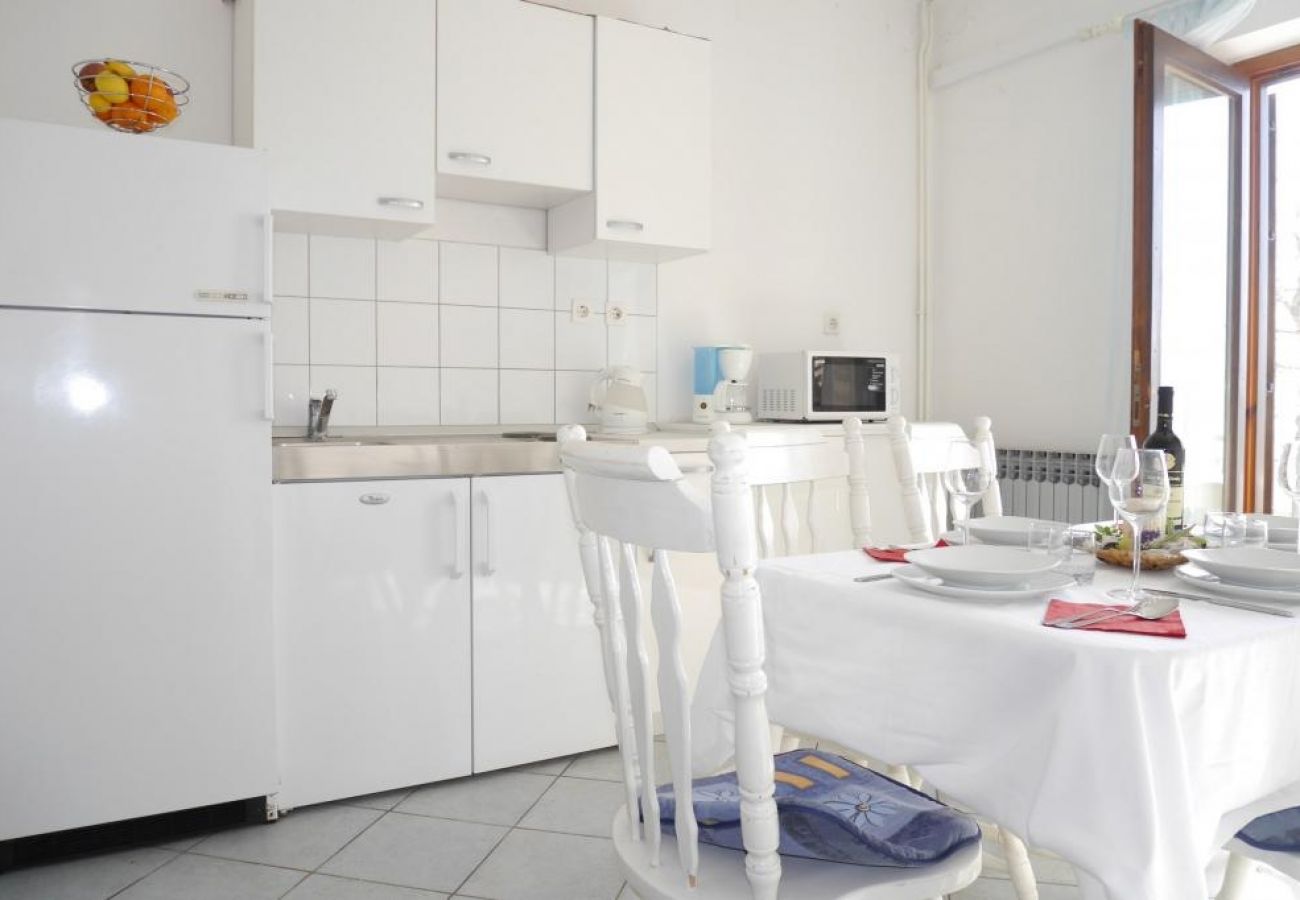 Apartament w Dugi Rat - Apartament w Dugi Rat z Widok na morze, balkon, Klimatyzacja, WIFI (5132-1)