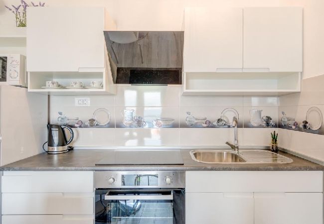 Apartament w Arbanija - Apartament w Arbanija z Widok na morze, balkon, Klimatyzacja, WIFI (5137-1) Apartament w Arbanija - Apartament w Arbanija z Widok na morze, balkon, Klimatyzacja, WIFI (5137-1)