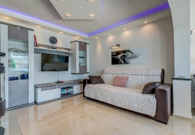 Apartament w Arbanija - Apartament w Arbanija z Widok na morze, balkon, Klimatyzacja, WIFI (5138-1) Apartament w Arbanija - Apartament w Arbanija z Widok na morze, balkon, Klimatyzacja, WIFI (5138-1)