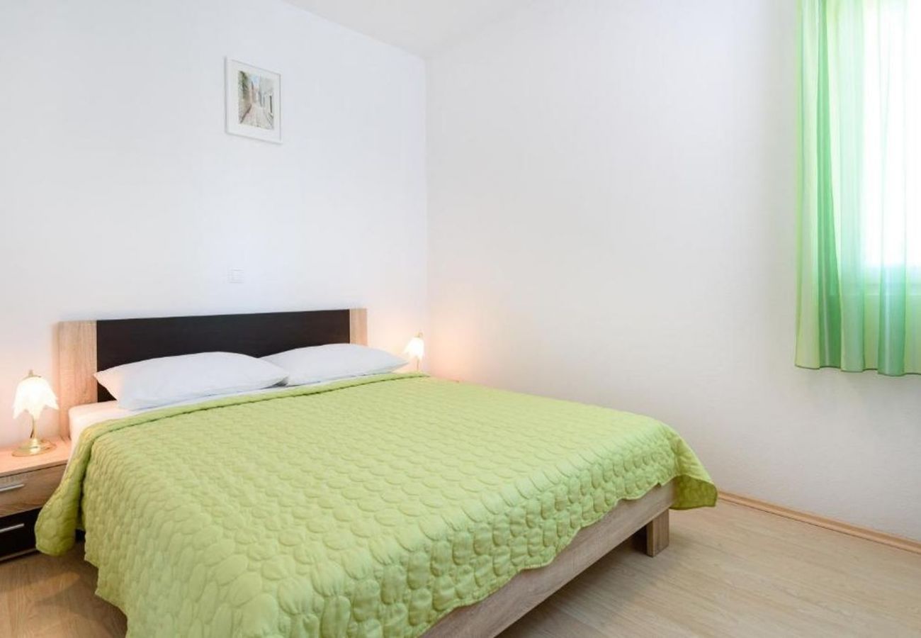 Apartament w Seget Vranjica - Apartament w Seget Vranjica z Widok na morze, balkon, Klimatyzacja, WIFI (5142-1)