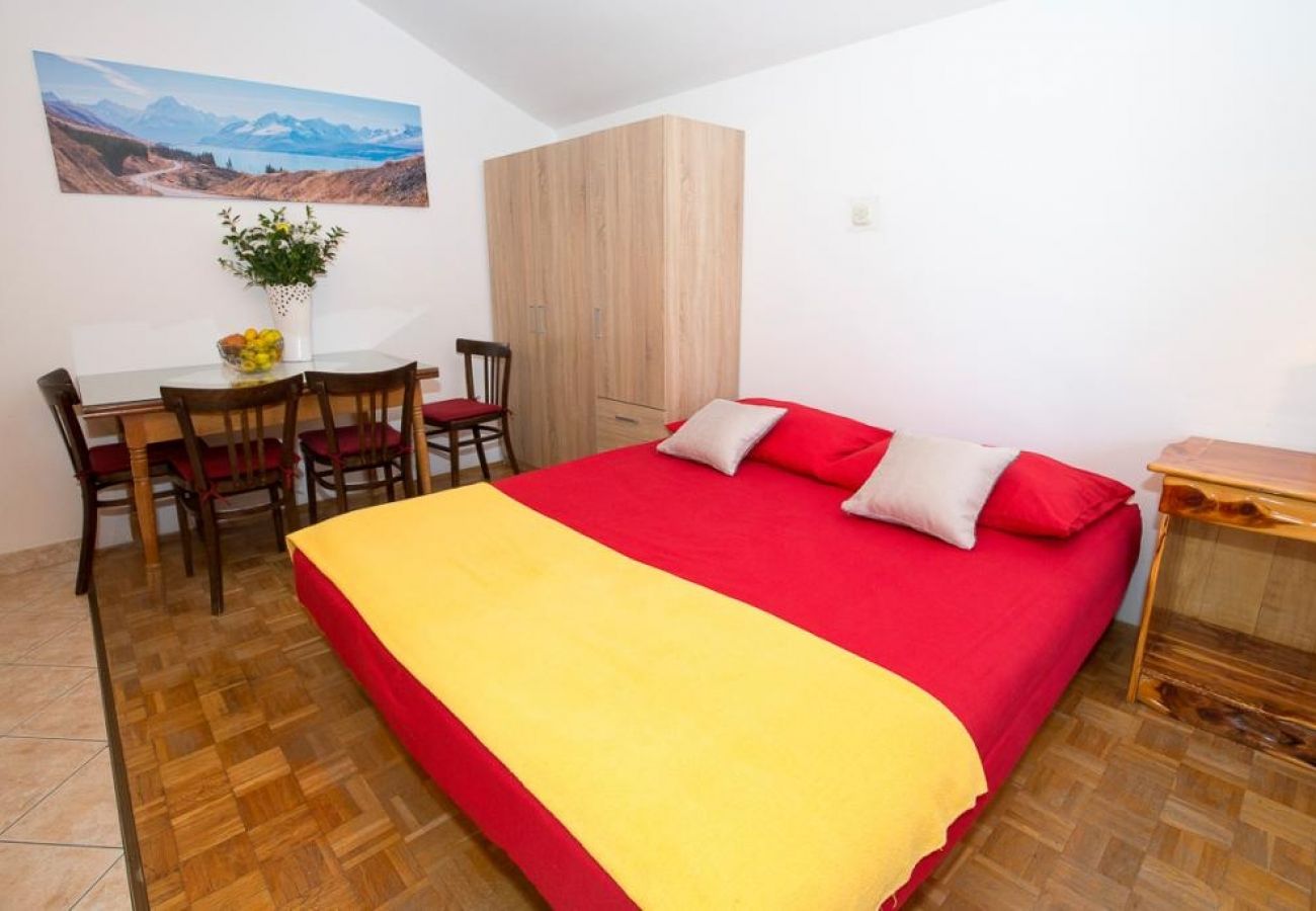 Apartament w Duce - Apartament w Duće z Widok na morze, balkon, Klimatyzacja, WIFI (5146-1)