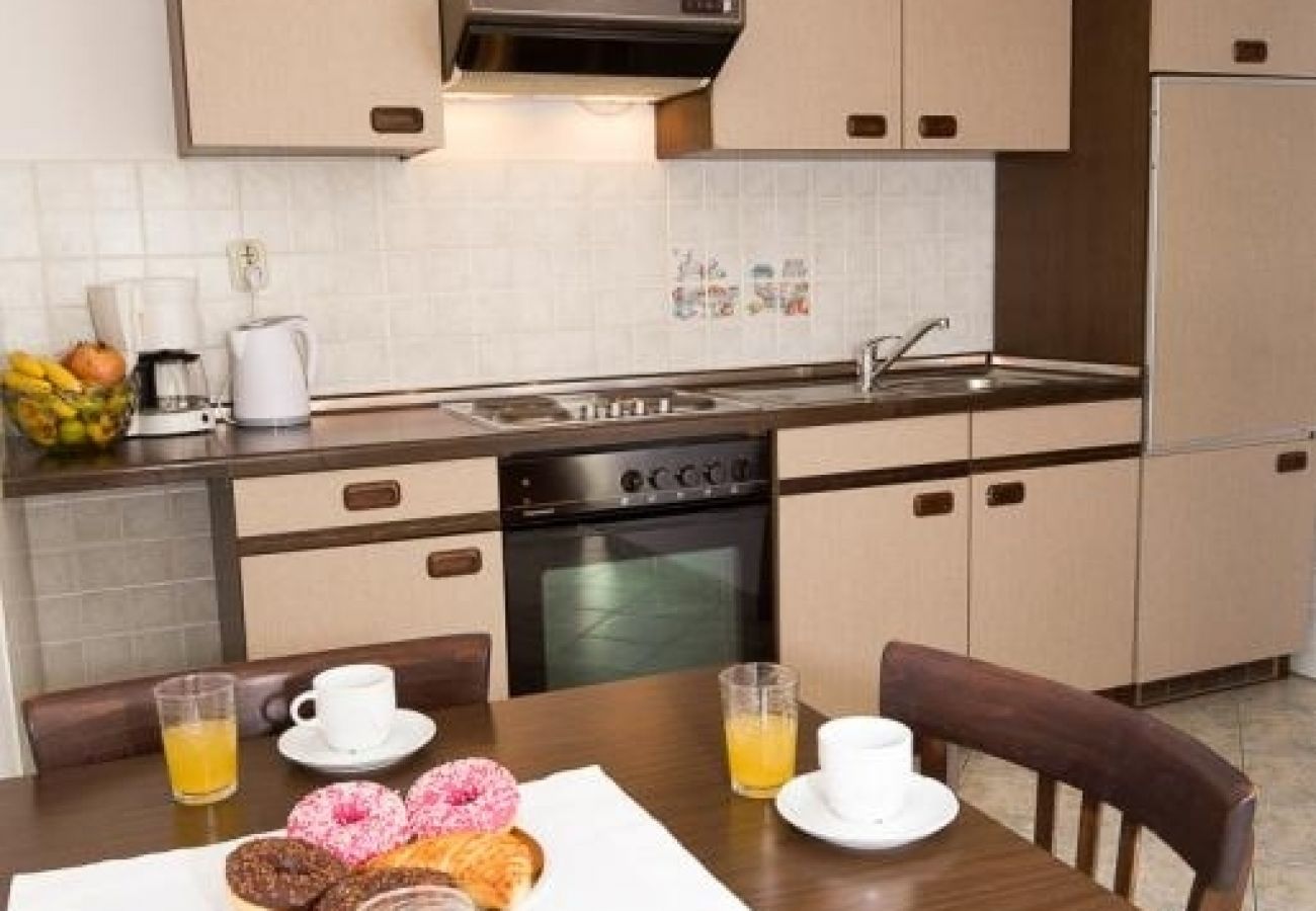 Apartament w Duce - Apartament w Duće z Widok na morze, balkon, Klimatyzacja, WIFI (5146-5)