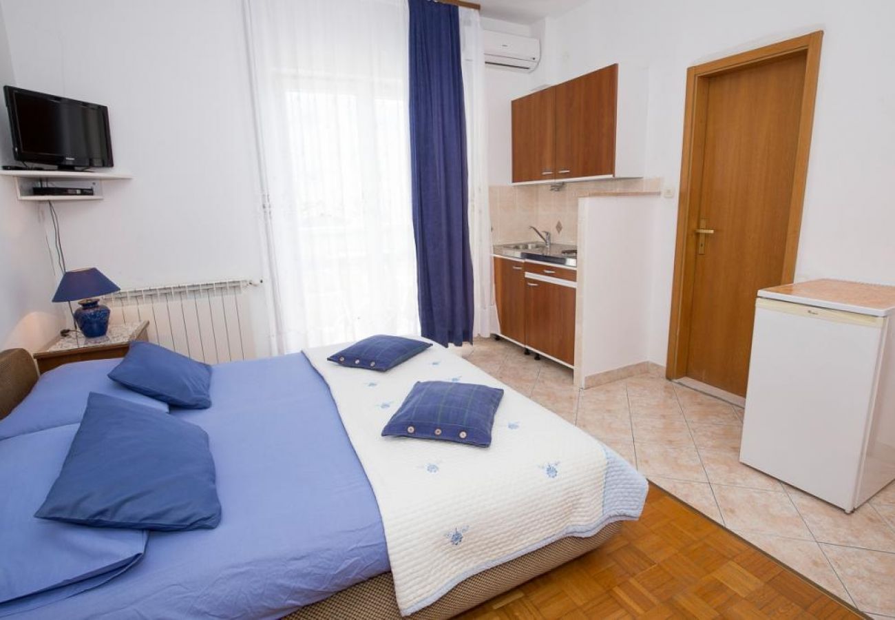 Studio w Duce - Apartament Studio w Duće z Widok na morze, balkon, Klimatyzacja, WIFI (5146-2)