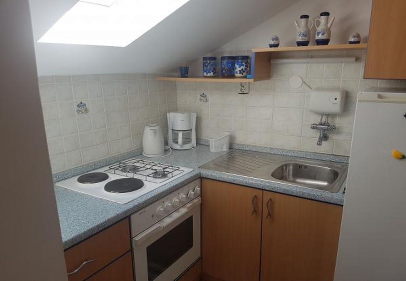 Apartament w Slatine - Apartament w Slatine z Widok na morze, taras, Klimatyzacja, WIFI (5147-1)