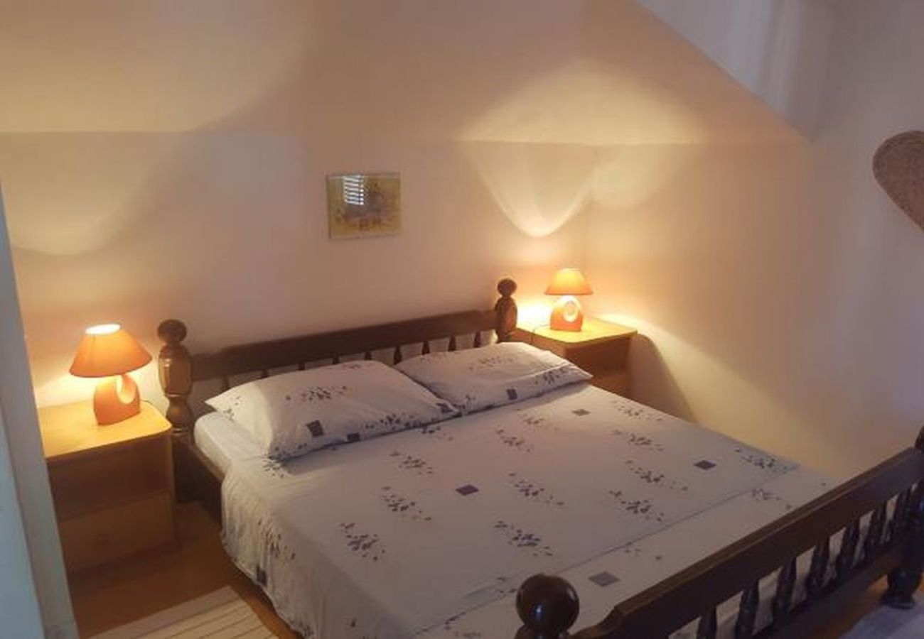 Apartament w Slatine - Apartament w Slatine z Widok na morze, taras, Klimatyzacja, WIFI (5147-1)