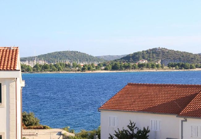 Apartament w Rogoznica - Apartament w Rogoznica z Widok na morze, Klimatyzacja, WIFI (5148-1) Apartament w Rogoznica - Apartament w Rogoznica z Widok na morze, Klimatyzacja, WIFI (5148-1)