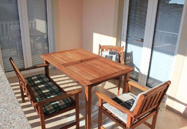 Apartament w Rogoznica - Apartament w Rogoznica z Widok na morze, balkon, Klimatyzacja, WIFI (5148-2) Apartament w Rogoznica - Apartament w Rogoznica z Widok na morze, balkon, Klimatyzacja, WIFI (5148-2)