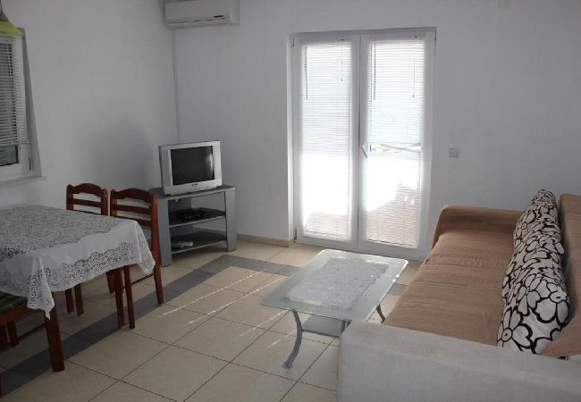 Apartament w Rogoznica - Apartament w Rogoznica z Widok na morze, balkon, Klimatyzacja, WIFI (5148-2) Apartament w Rogoznica - Apartament w Rogoznica z Widok na morze, balkon, Klimatyzacja, WIFI (5148-2)