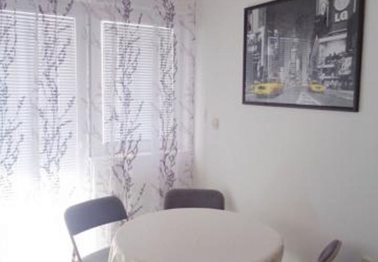 Apartament w Drage - Apartament w Drage z Widok na morze, balkon, Klimatyzacja, WIFI (5144-6)