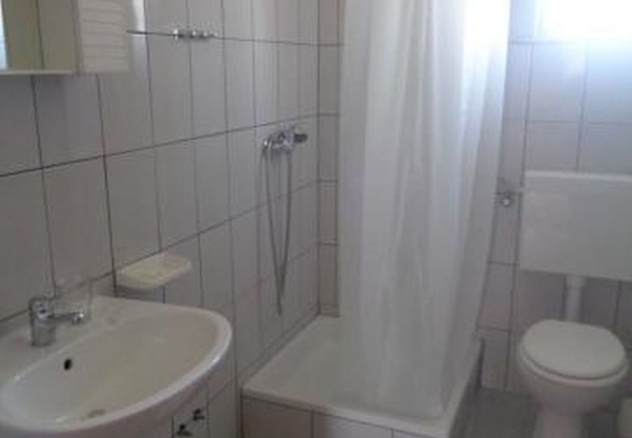 Apartament w Drage - Apartament w Drage z Widok na morze, balkon, Klimatyzacja, WIFI (5144-6)