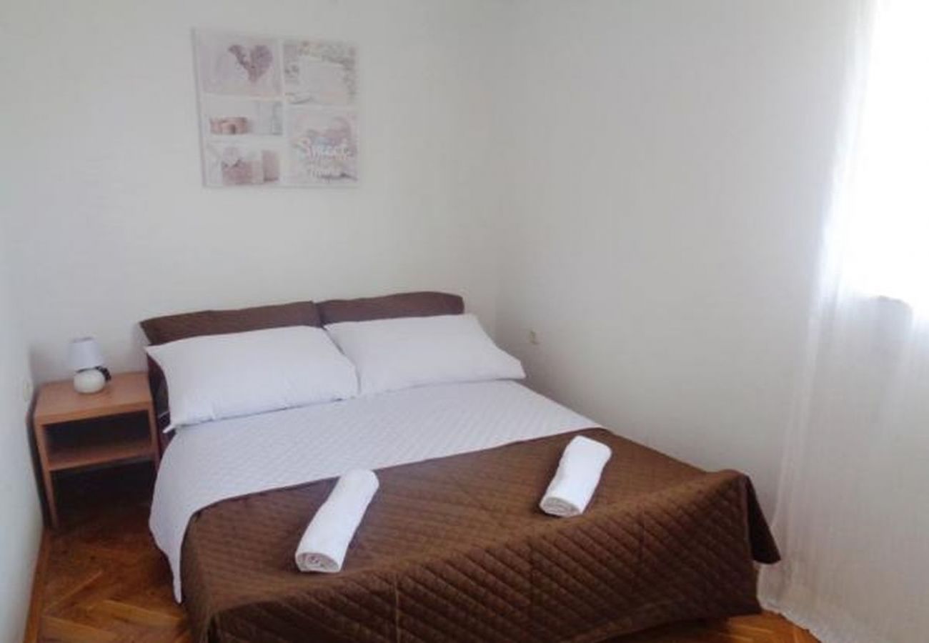 Apartament w Drage - Apartament w Drage z Widok na morze, balkon, Klimatyzacja, WIFI (5144-7)