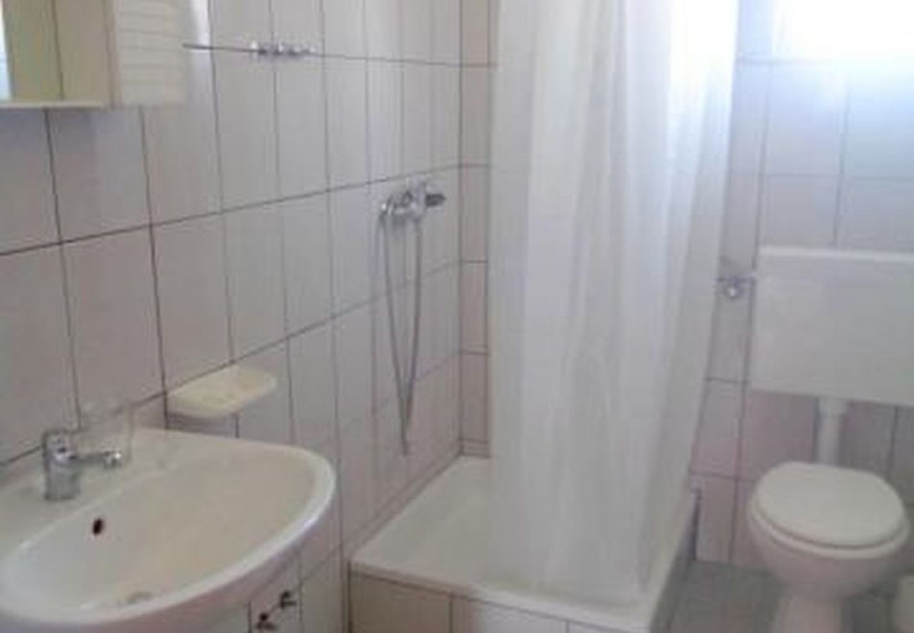 Apartament w Drage - Apartament w Drage z Widok na morze, balkon, Klimatyzacja, WIFI (5144-7)