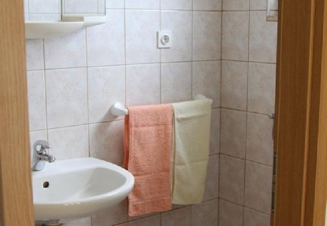 Apartament w Ražanj - Apartament w Ražanj z Widok na morze, balkon, Klimatyzacja, WIFI (5150-3) Apartament w Ražanj - Apartament w Ražanj z Widok na morze, balkon, Klimatyzacja, WIFI (5150-3)