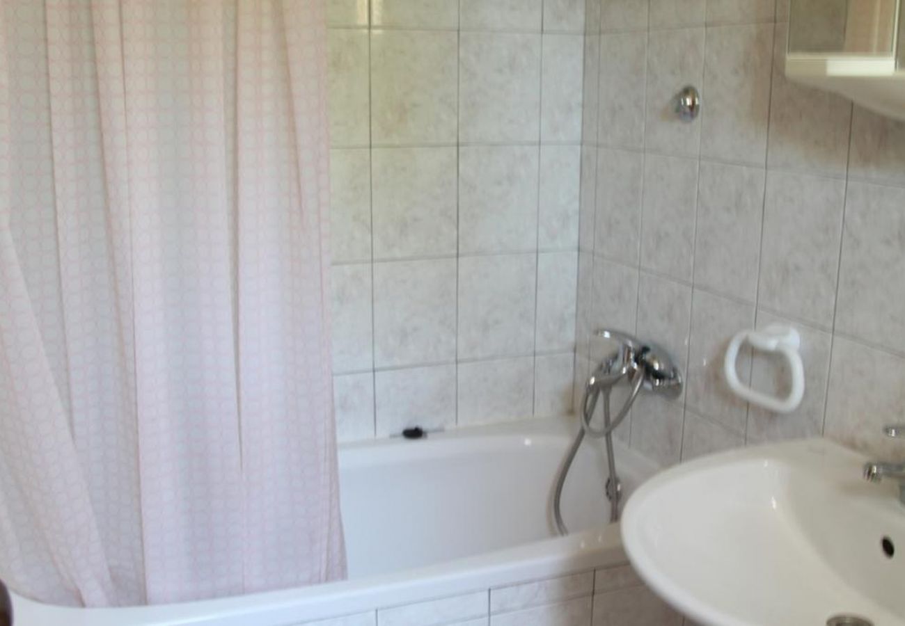 Apartament w Ražanj - Apartament w Ražanj z Widok na morze, taras, Klimatyzacja, WIFI (5150-2)