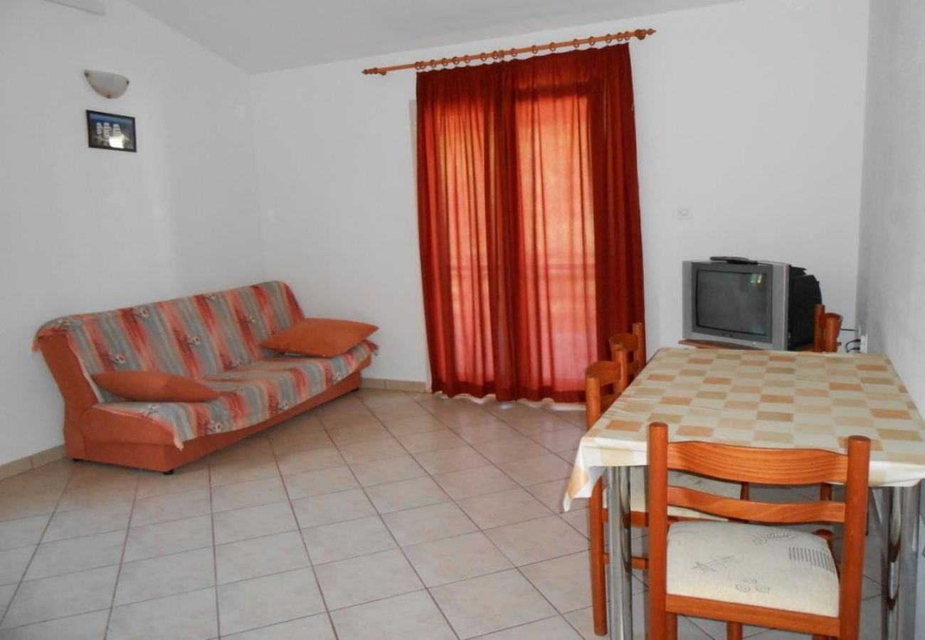 Apartament w Ražanj - Apartament w Ražanj z Widok na morze, balkon, Klimatyzacja, WIFI (5150-4)