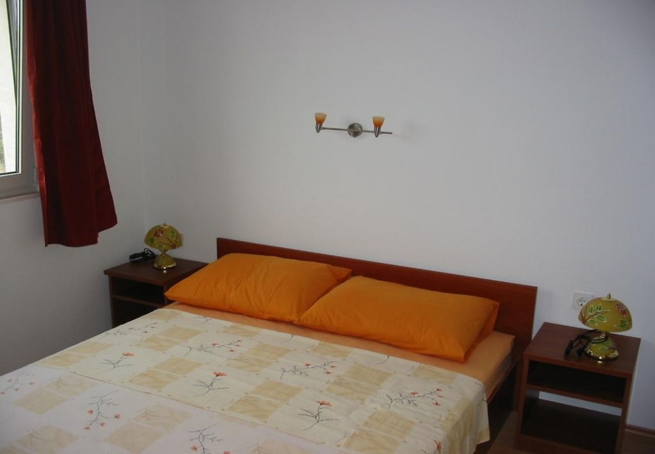 Apartament w Ražanj - Apartament w Ražanj z Widok na morze, balkon, Klimatyzacja, WIFI (5150-4)