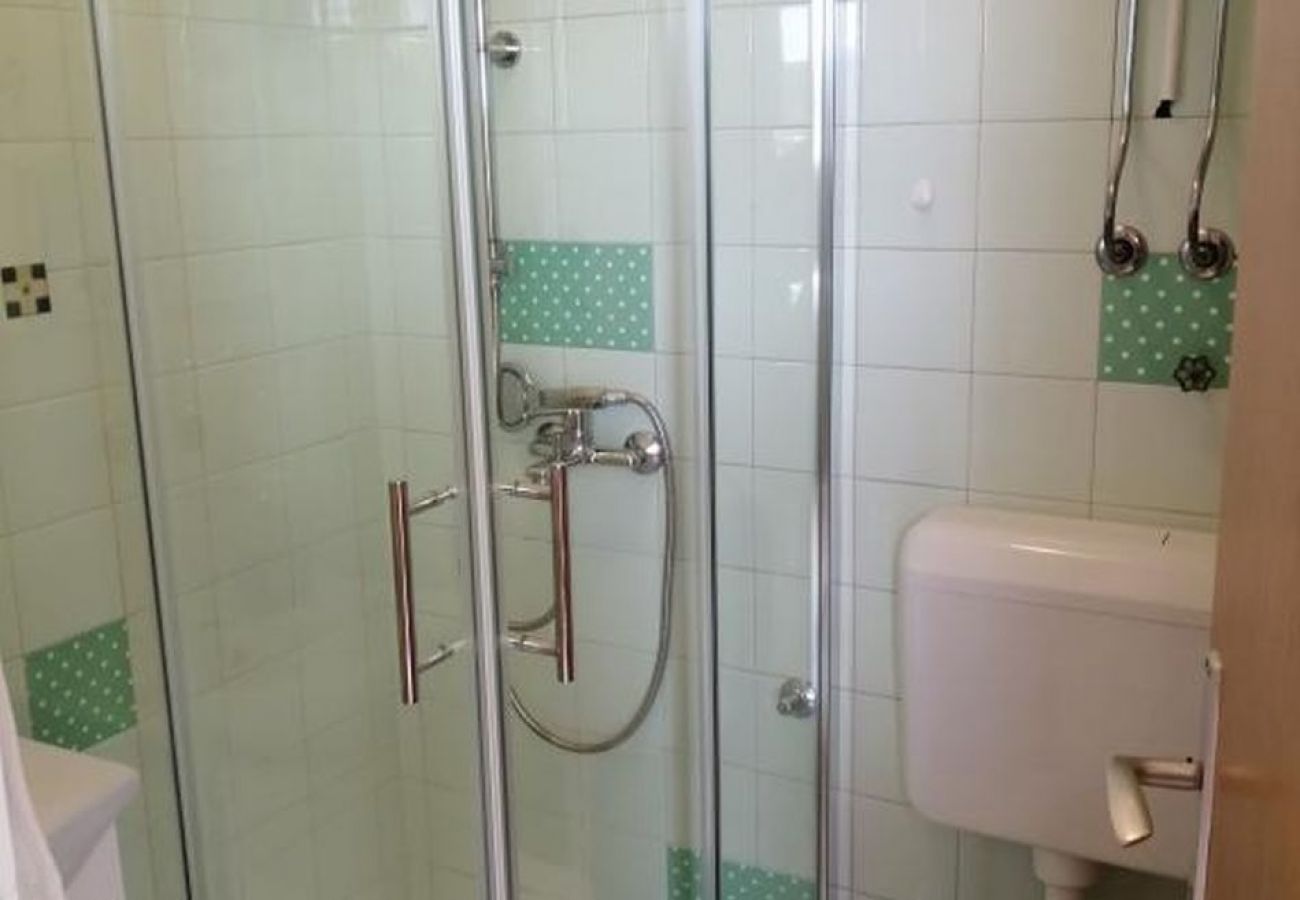 Apartament w Primošten - Apartament w Primošten z Widok na morze, taras, Klimatyzacja, WIFI (5155-1)