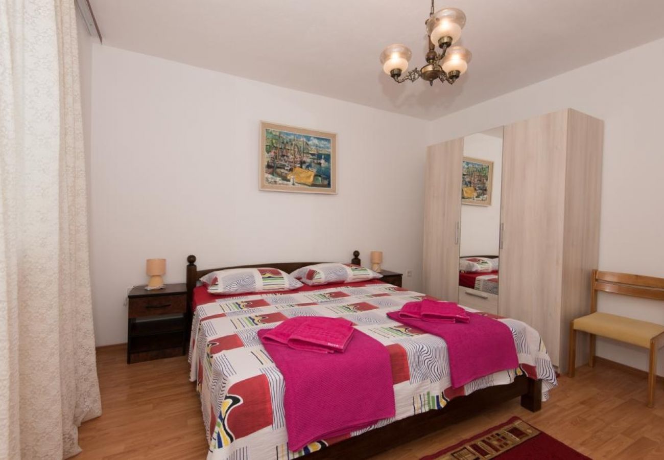 Apartament w Dvornica - Apartament w Stupin Čeline z Widok na morze, taras, Klimatyzacja, WIFI (5149-2)