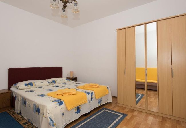 Apartament w Dvornica - Apartament w Stupin Čeline z Widok na morze, balkon, Klimatyzacja, WIFI (5149-1) Apartament w Dvornica - Apartament w Stupin Čeline z Widok na morze, balkon, Klimatyzacja, WIFI (5149-1)