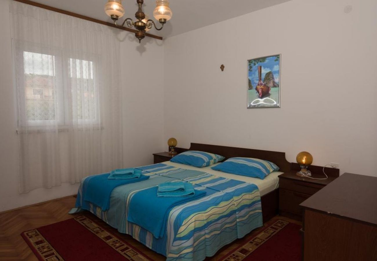 Apartament w Dvornica - Apartament w Stupin Čeline z Widok na morze, balkon, Klimatyzacja, WIFI (5149-1)