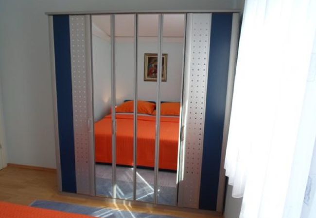 Apartament w Rogoznica - Apartament w Rogoznica z Widok na morze, balkon, Klimatyzacja, WIFI (5153-4) Apartament w Rogoznica - Apartament w Rogoznica z Widok na morze, balkon, Klimatyzacja, WIFI (5153-4)