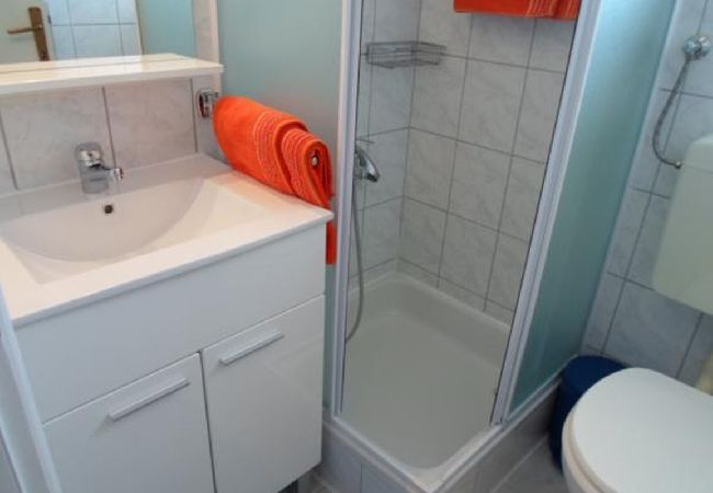 Apartament w Rogoznica - Apartament w Rogoznica z Widok na morze, balkon, Klimatyzacja, WIFI (5153-4) Apartament w Rogoznica - Apartament w Rogoznica z Widok na morze, balkon, Klimatyzacja, WIFI (5153-4)