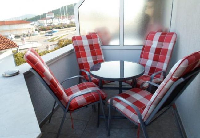 Apartament w Rogoznica - Apartament w Rogoznica z Widok na morze, balkon, Klimatyzacja, WIFI (5153-3) Apartament w Rogoznica - Apartament w Rogoznica z Widok na morze, balkon, Klimatyzacja, WIFI (5153-3)