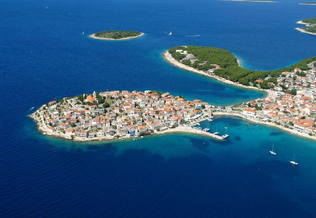 Apartament w Rogoznica - Apartament w Rogoznica z Widok na morze, balkon, Klimatyzacja, WIFI (5153-1) Apartament w Rogoznica - Apartament w Rogoznica z Widok na morze, balkon, Klimatyzacja, WIFI (5153-1)