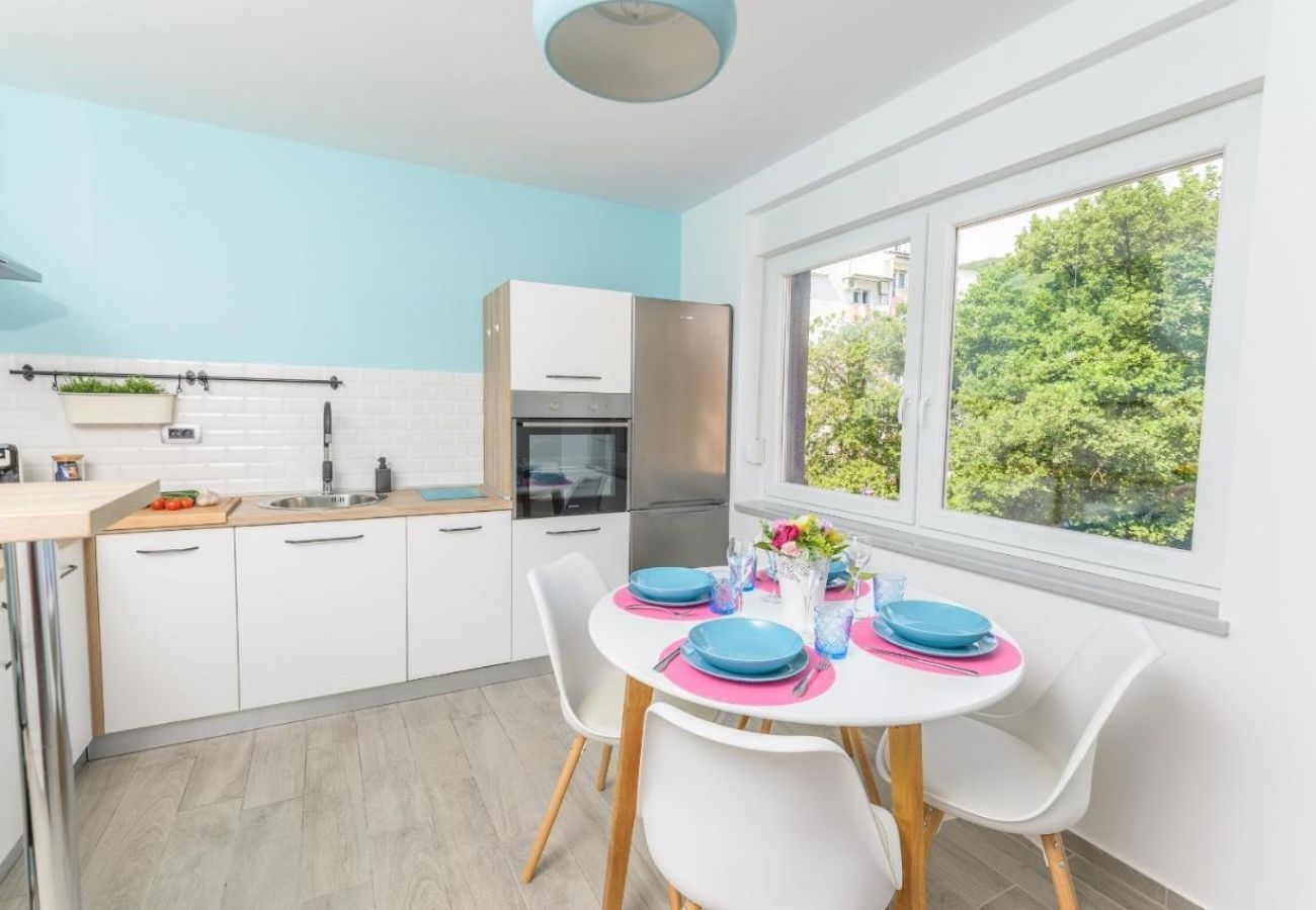 Apartament w Opatija - Apartament w Opatija z balkon, Klimatyzacja, WIFI, Pralka (5175-1)