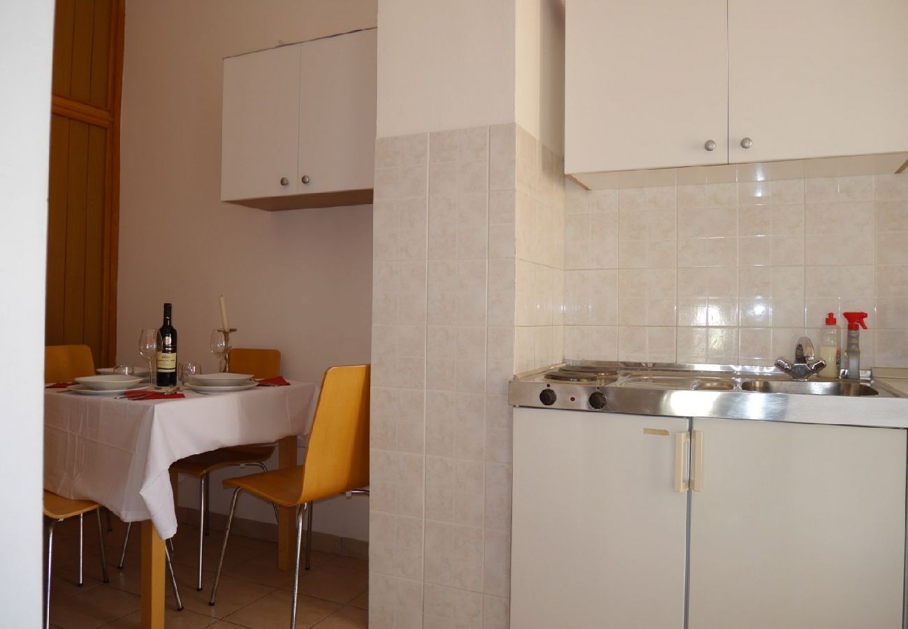 Apartament w Dugi Rat - Apartament w Dugi Rat z Widok na morze, balkon, Klimatyzacja, WIFI (5132-6)