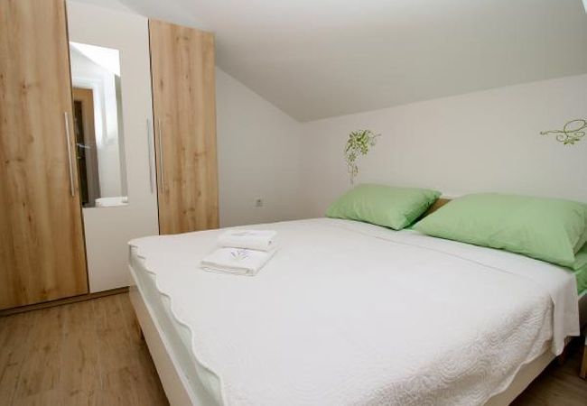 Apartament w Šibenik-Brodarica - Apartament w Brodarica z Widok na morze, taras, Klimatyzacja, WIFI (5183-2) Apartament w Šibenik-Brodarica - Apartament w Brodarica z Widok na morze, taras, Klimatyzacja, WIFI (5183-2)