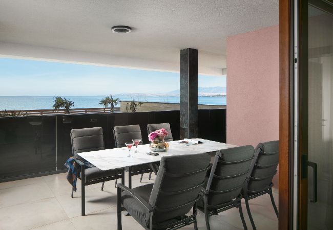Apartament w Vir - Apartament w Vir z Widok na morze, taras, Klimatyzacja, WIFI (5176-1) Apartament w Vir - Apartament w Vir z Widok na morze, taras, Klimatyzacja, WIFI (5176-1)