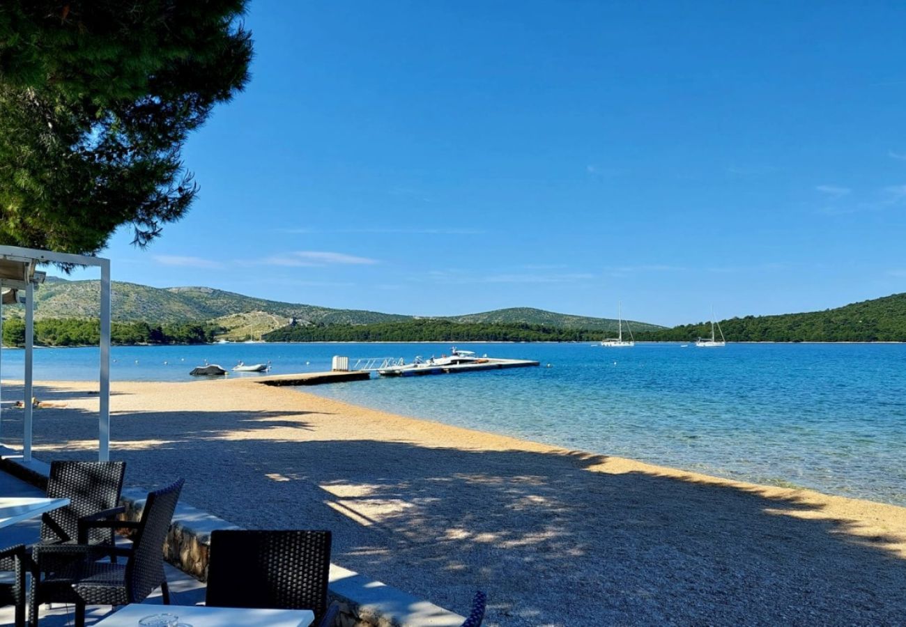 Apartament w Žaborić - Apartament w Žaborić z Widok na morze, balkon, Klimatyzacja, WIFI (5177-1)