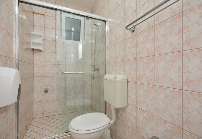 Apartament w Saplunara - Apartament w Saplunara z Widok na morze, taras, Klimatyzacja, WIFI (5197-4) Apartament w Saplunara - Apartament w Saplunara z Widok na morze, taras, Klimatyzacja, WIFI (5197-4)