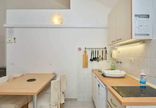 Apartament w Saplunara - Apartament w Saplunara z Widok na morze, balkon, Klimatyzacja, WIFI (5197-3) Apartament w Saplunara - Apartament w Saplunara z Widok na morze, balkon, Klimatyzacja, WIFI (5197-3)