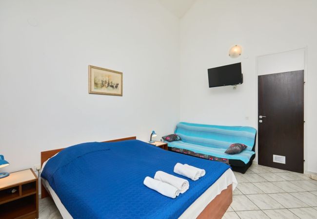 Apartament w Saplunara - Apartament w Saplunara z Widok na morze, balkon, Klimatyzacja, WIFI (5197-2) Apartament w Saplunara - Apartament w Saplunara z Widok na morze, balkon, Klimatyzacja, WIFI (5197-2)