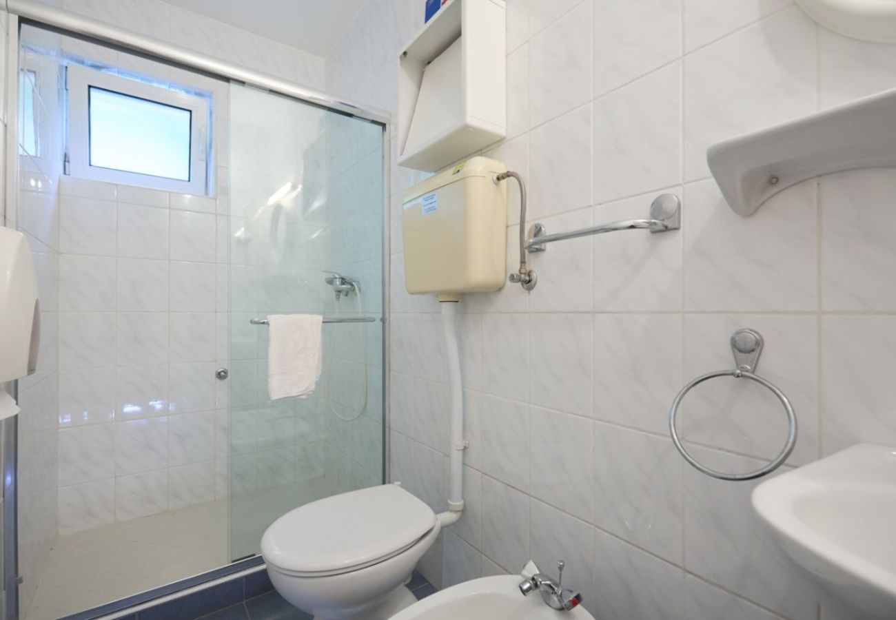 Apartament w Saplunara - Apartament w Saplunara z Widok na morze, balkon, Klimatyzacja, WIFI (5197-2)