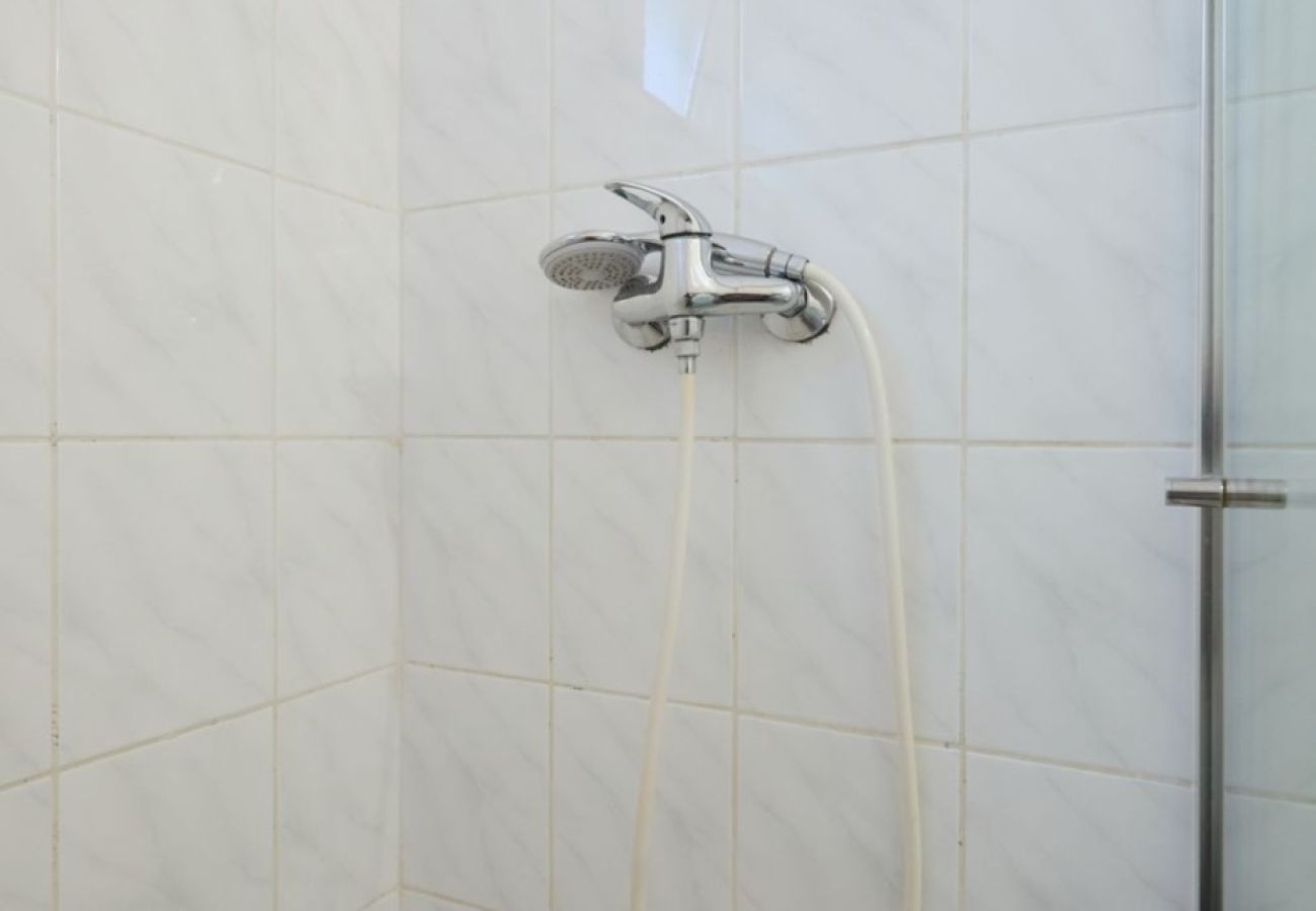 Apartament w Saplunara - Apartament w Saplunara z Widok na morze, balkon, Klimatyzacja, WIFI (5197-2)